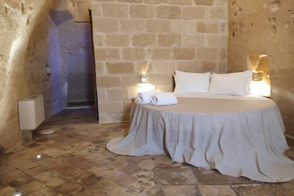 Fornaci 46 Sassi Con Idromassaggio Matera Exterior photo